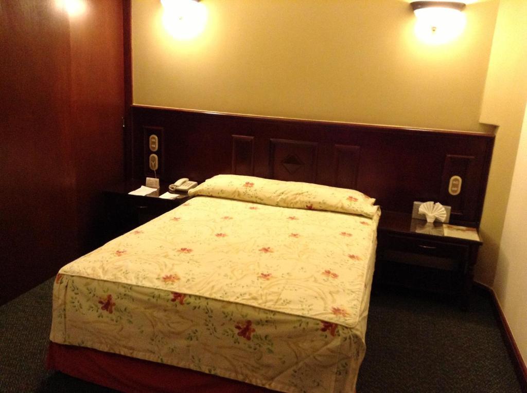 Hotel Real De Uruapan Uruapan  Kültér fotó